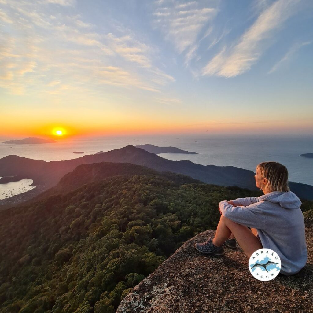 Abraão Tour Trilha Pico do Papagaio Ilha Grande