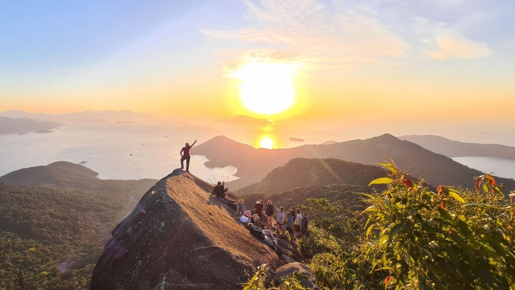 Abraão Tour Trilha Pico do Papagaio Ilha Grande