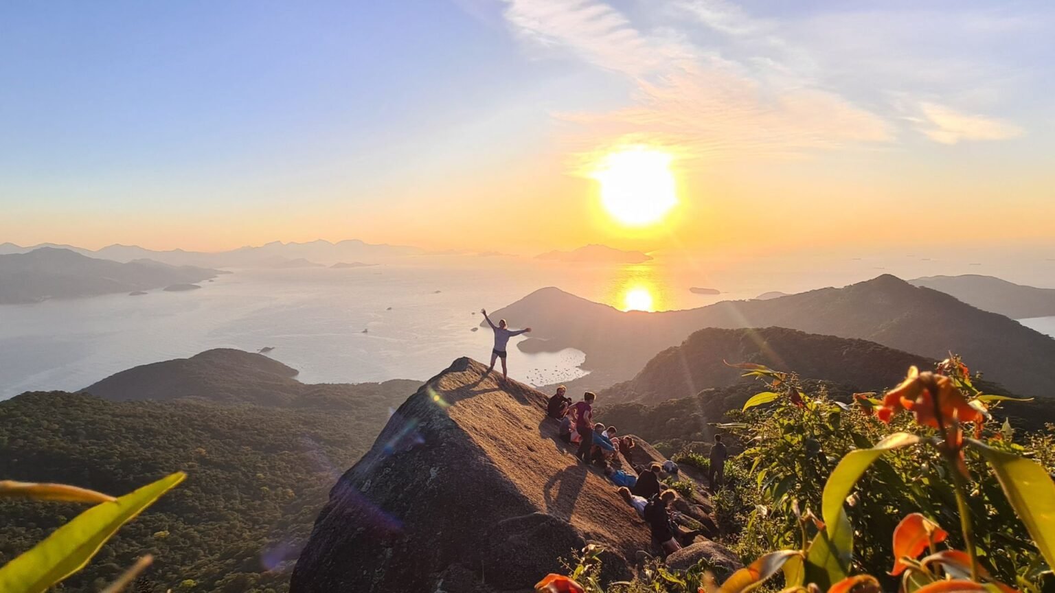 Abraão Tour Trilha Pico do Papagaio Ilha Grande