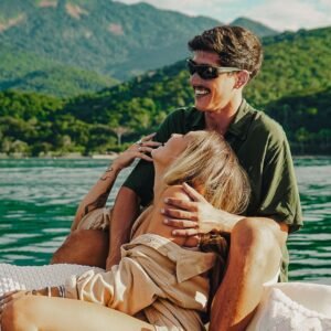 Roteiro Romance em Alto Mar Abraão Tour Ilha Grande Passeios de Lancha Trilhas e muito mais