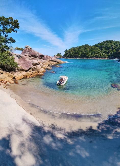 Volta à Ilha – Ilha Grande Passeio de Lancha na Ilha Grande Angra dos Reis Abraão Tour