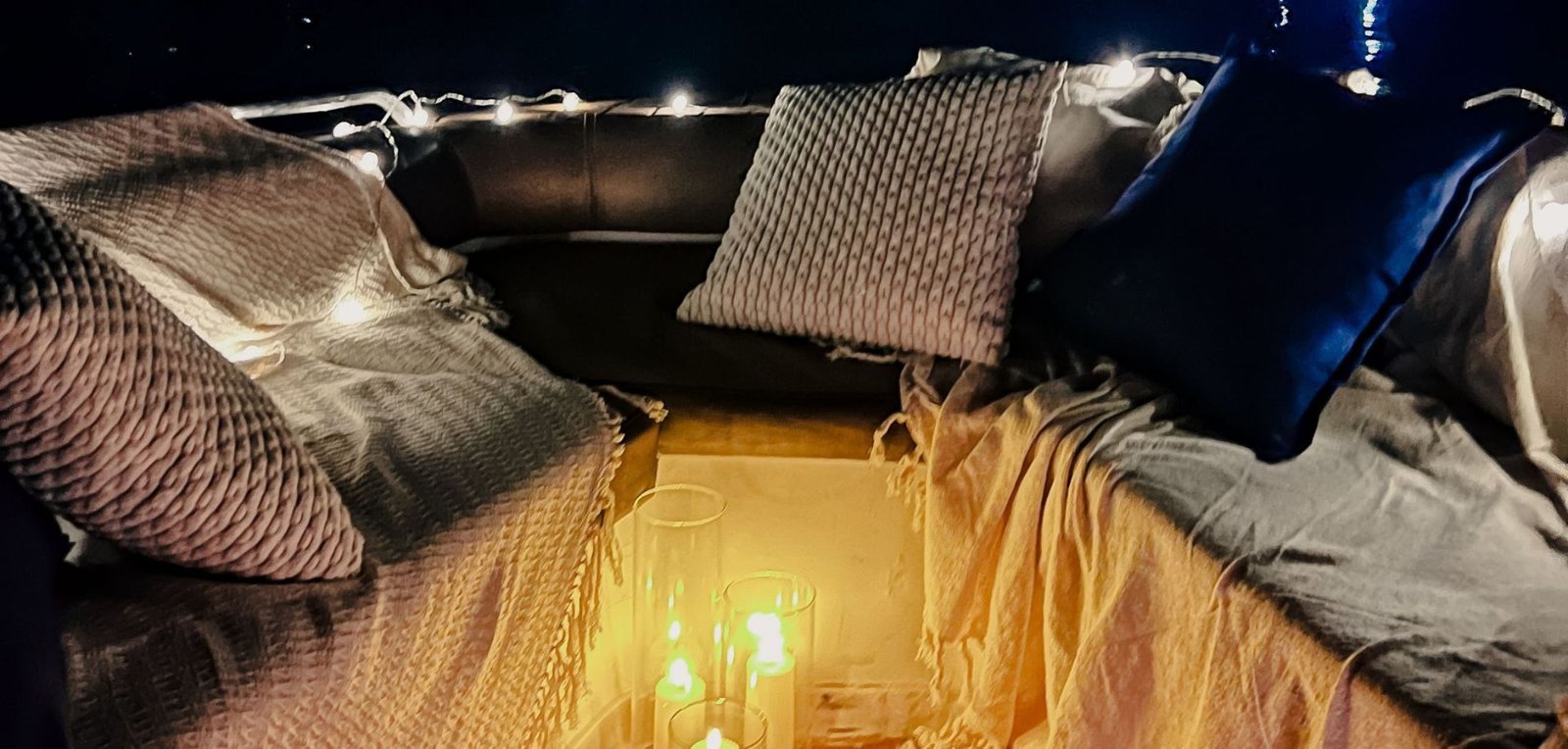 Passeio Jantar Romântico no Saco do Céu, Ilha Grande - Angra dos Reis Abraão Tour