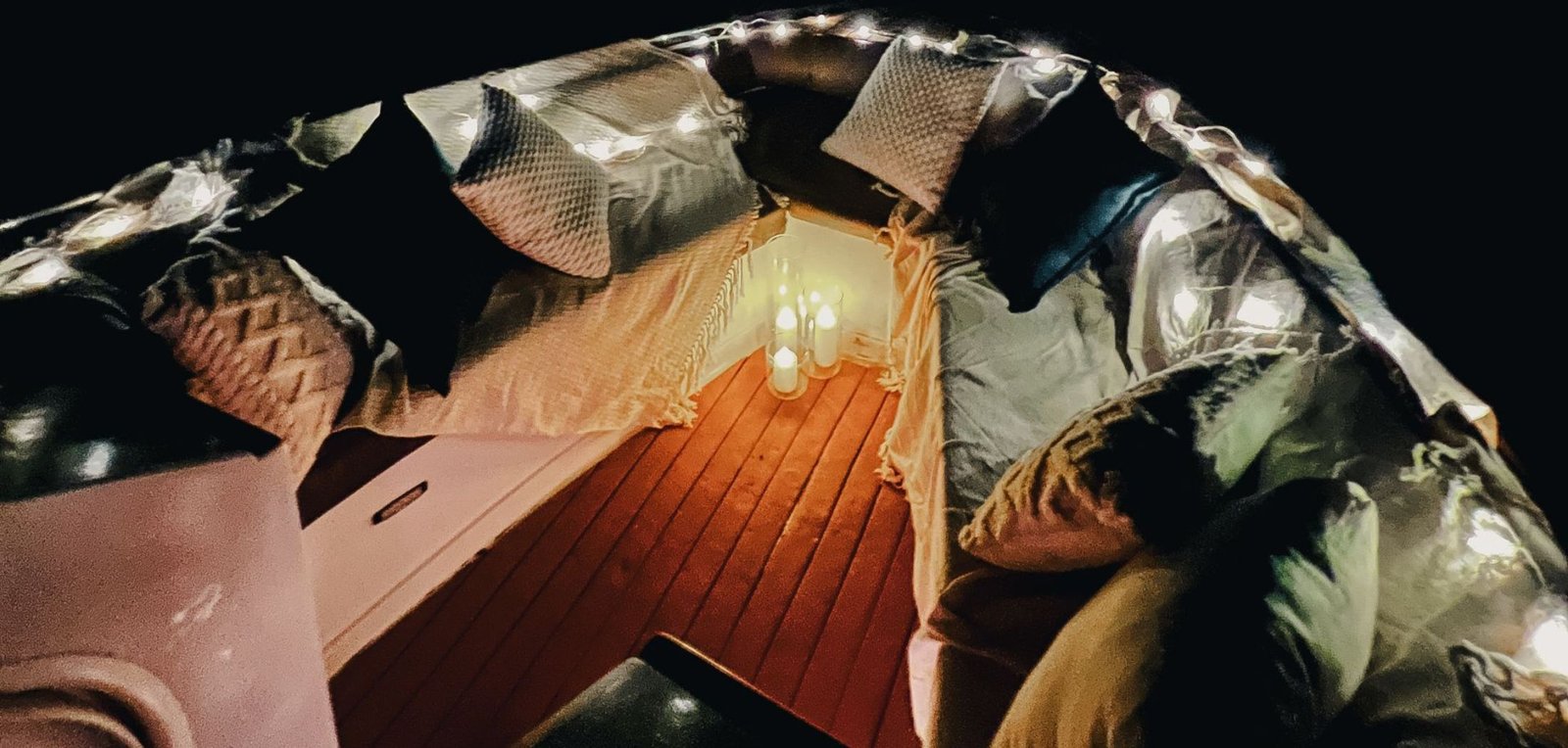 Passeio Jantar Romântico no Saco do Céu, Ilha Grande - Angra dos Reis Abraão Tour