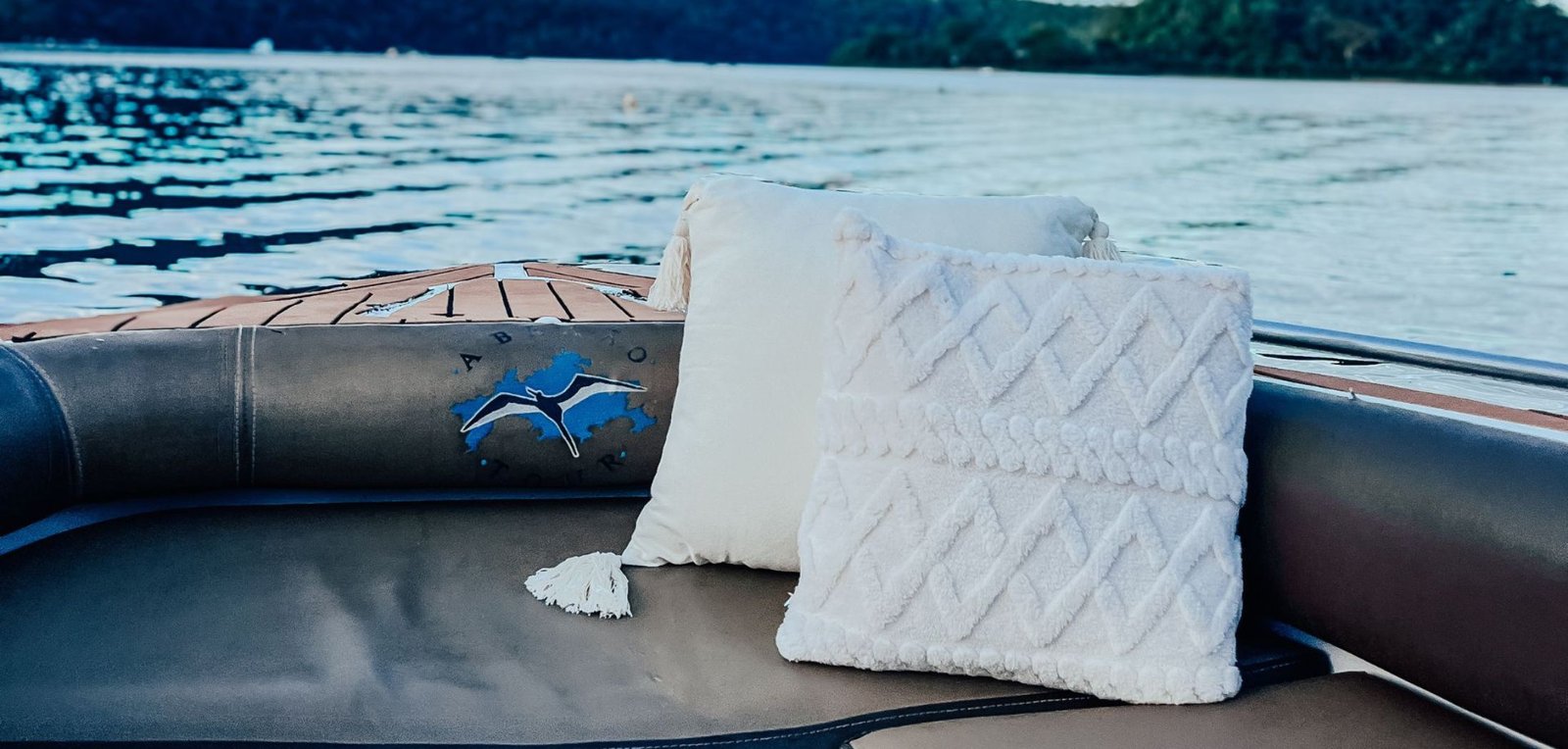 Passeio Romance em Alto Mar, Ilha Grande - Angra dos Reis Abraão Tour (8)