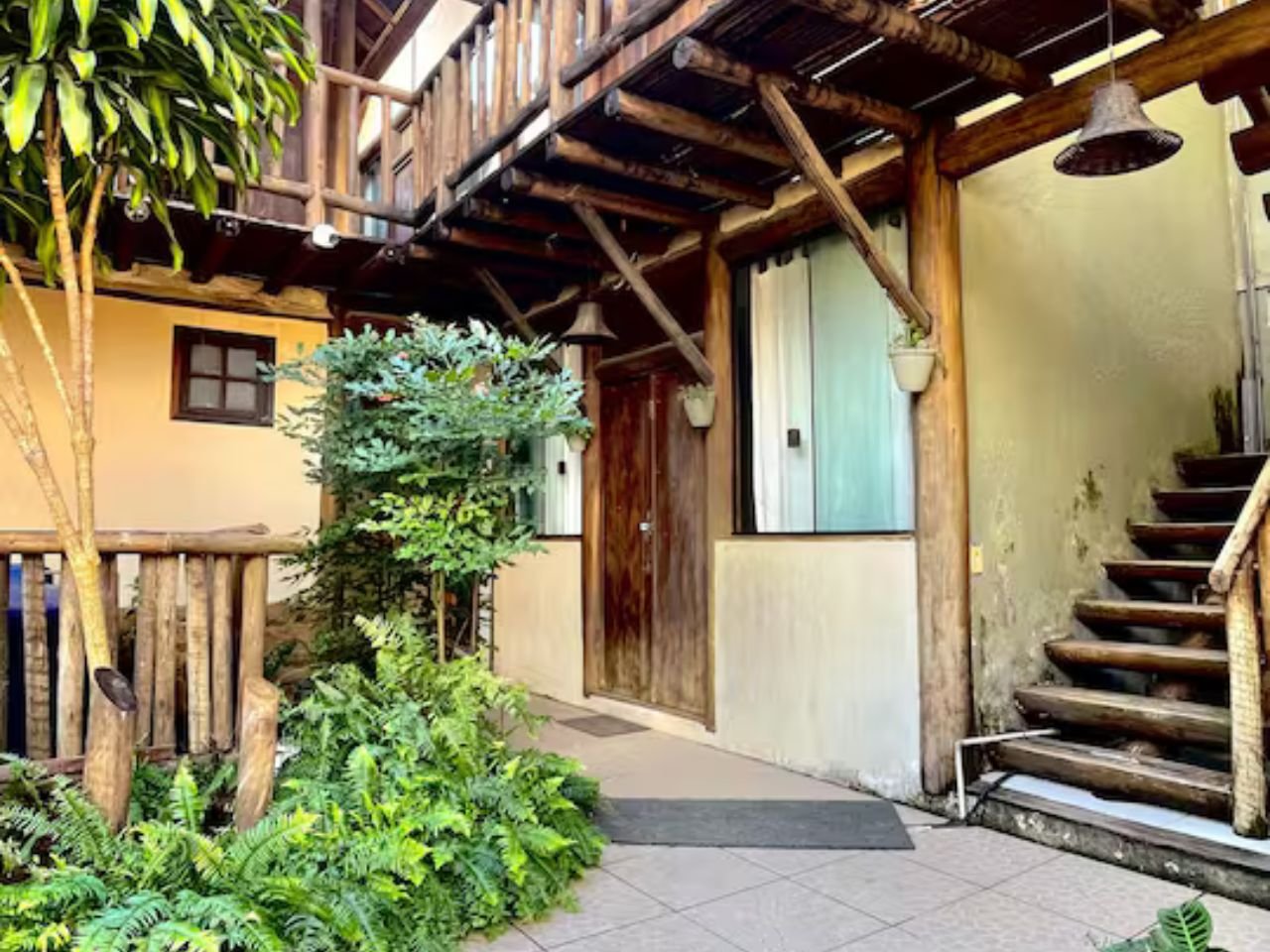 Apartamentos com Quintal Compartilhado