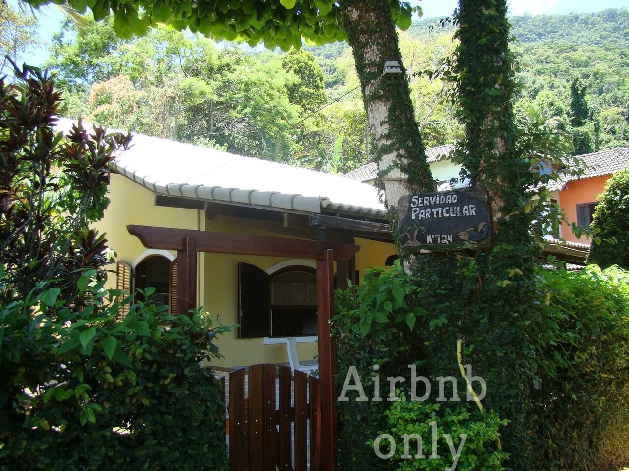 Casa Amarela – Vila do Abraão