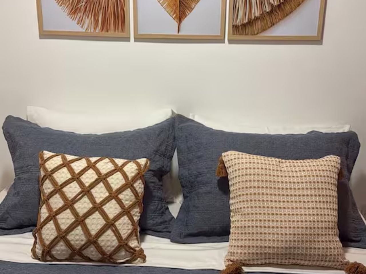 Suítes Aconchegantes com Opções de Cozinha