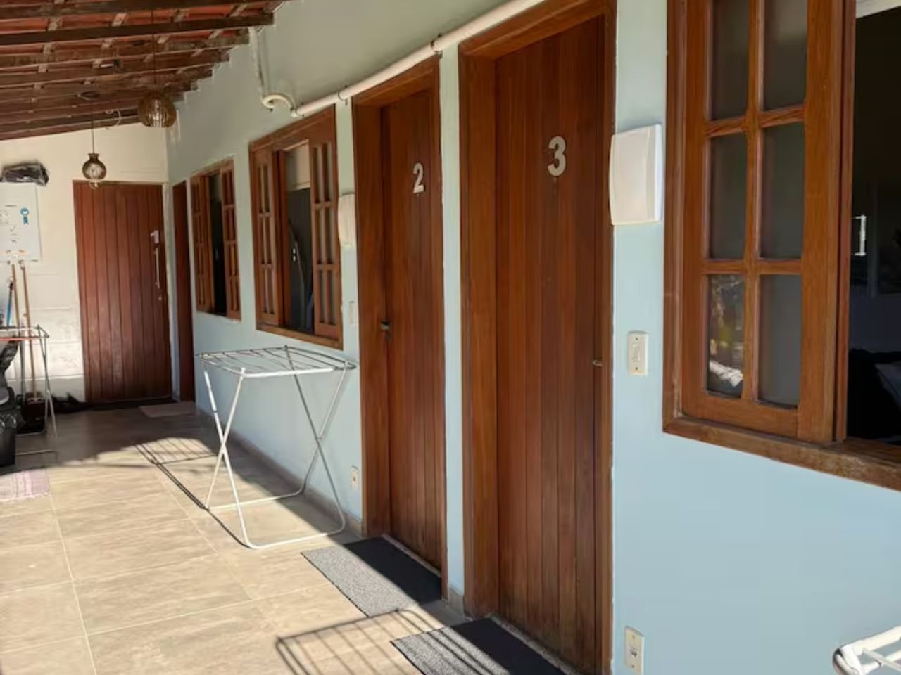 Suítes Aconchegantes com Opções de Cozinha