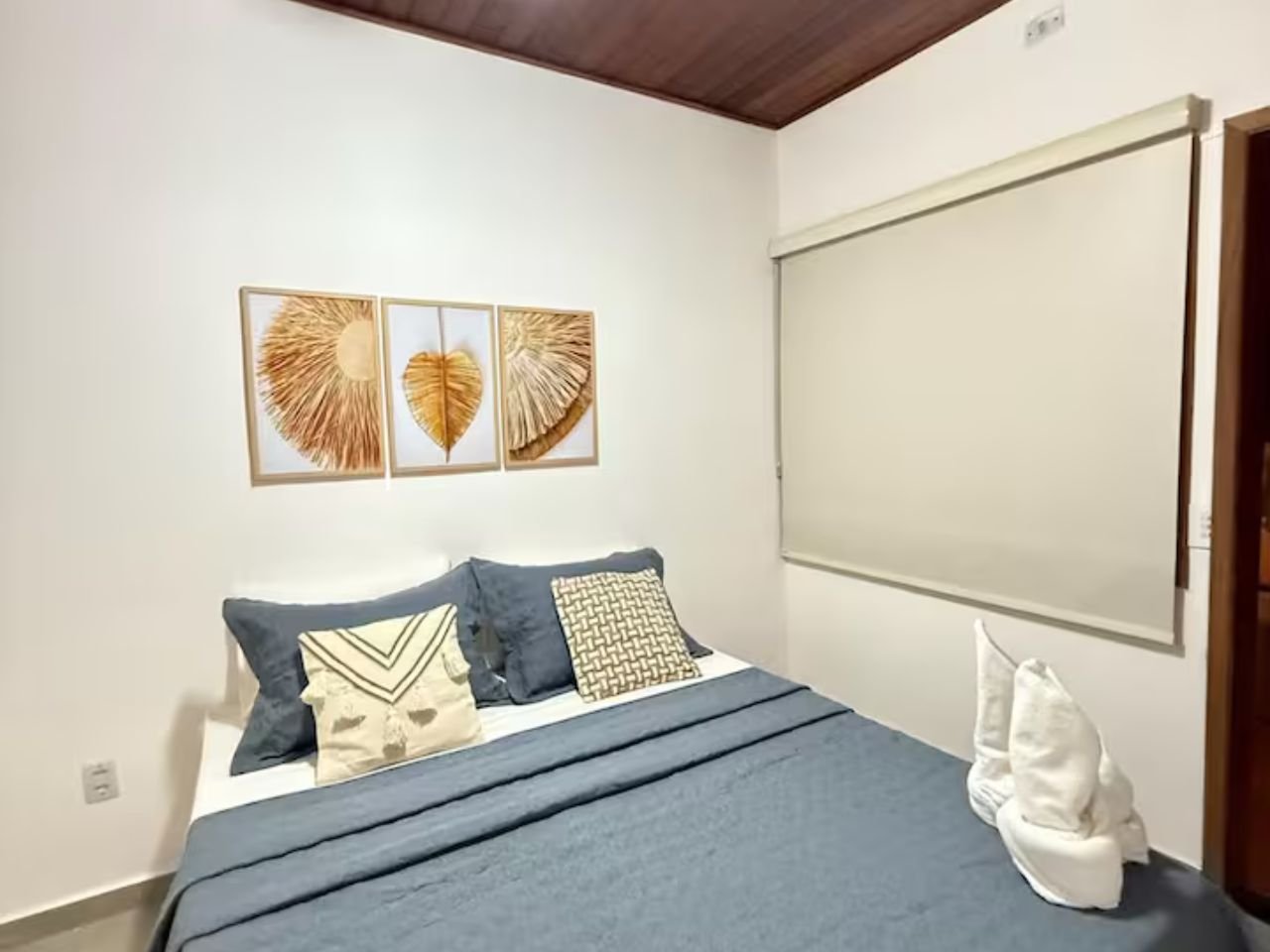 Suítes Aconchegantes com Opções de Cozinha