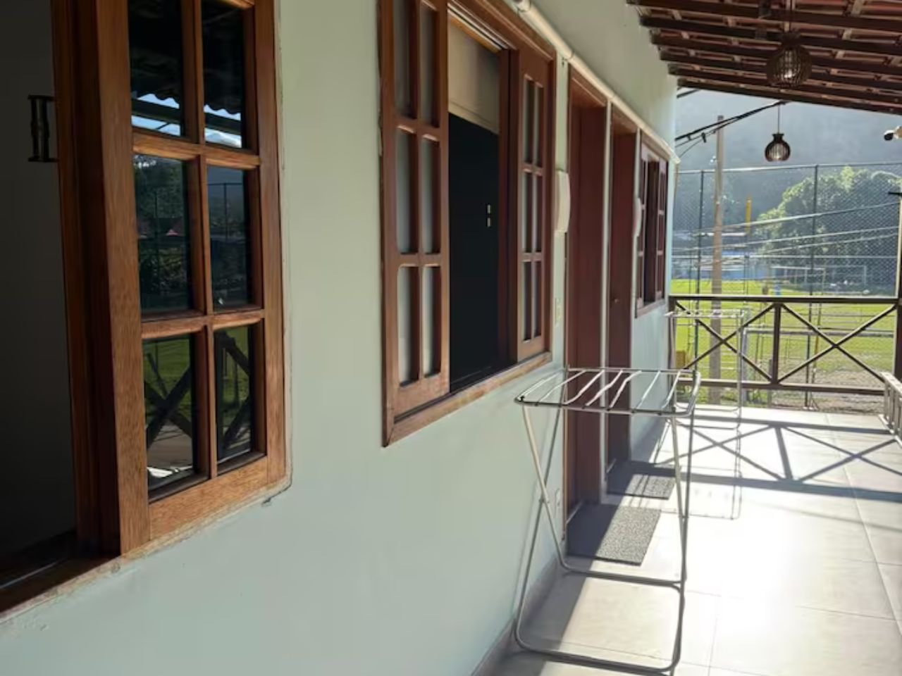 Suítes Aconchegantes com Opções de Cozinha