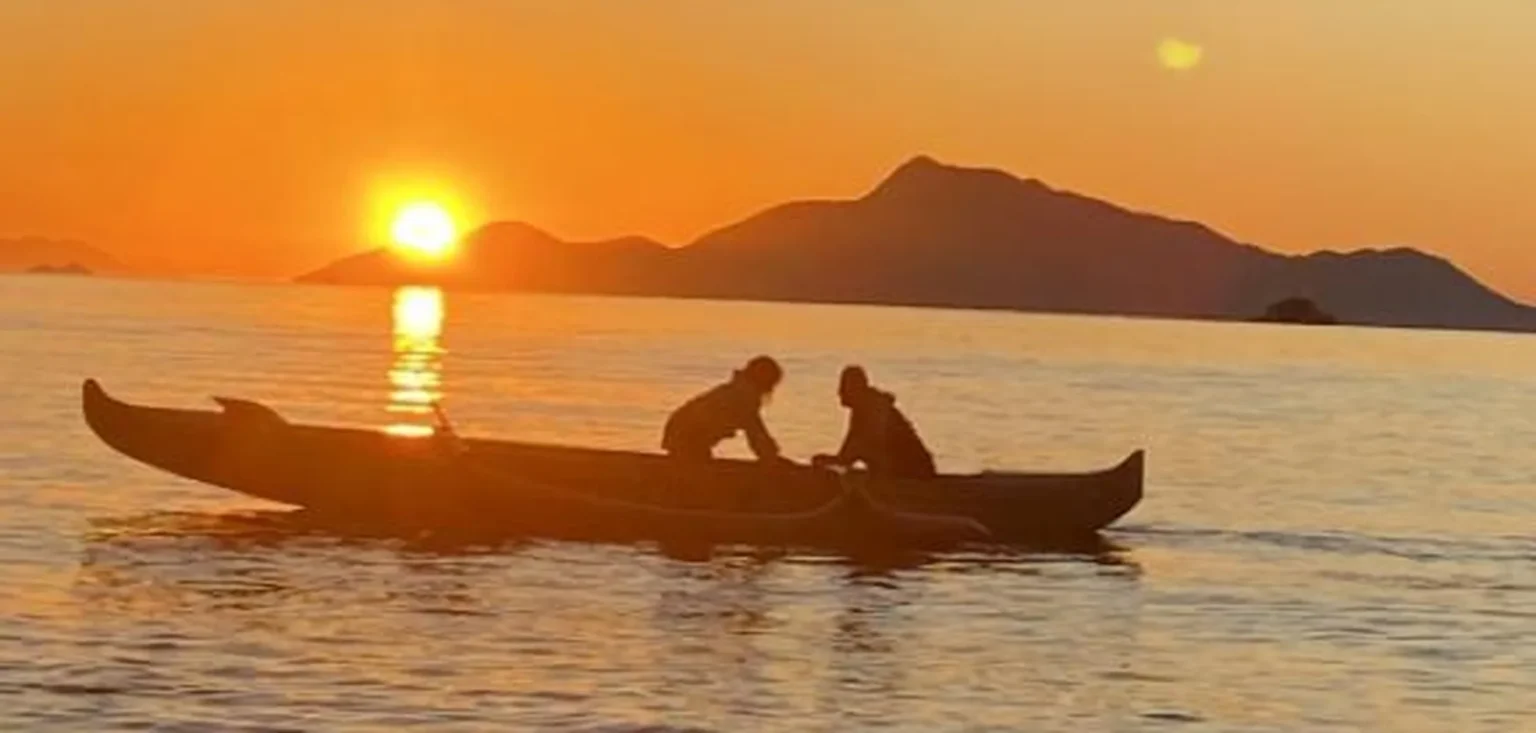 Canoa Polinésia em Ilha Grande _ Nascer do Sol, Pôr do Sol e Noturno – Abraão Tour (8)