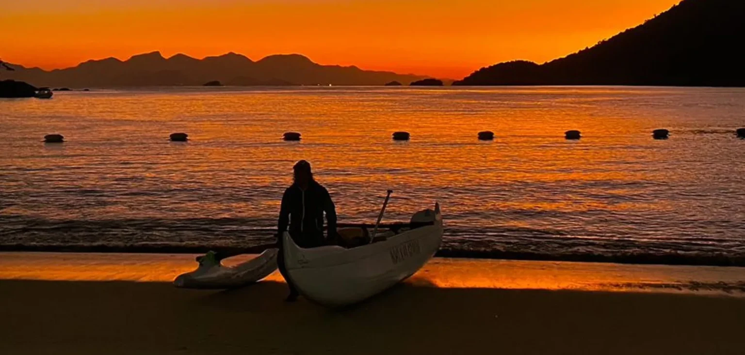 Canoa Polinésia em Ilha Grande _ Nascer do Sol, Pôr do Sol e Noturno – Abraão Tour (9)