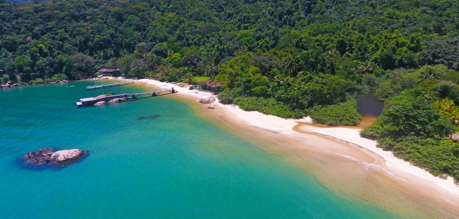 Trip Feiticeira em Ilha Grande - Lagoa Secreta, Saco do Céu e Praia da Feiticeira – Abraão Tour