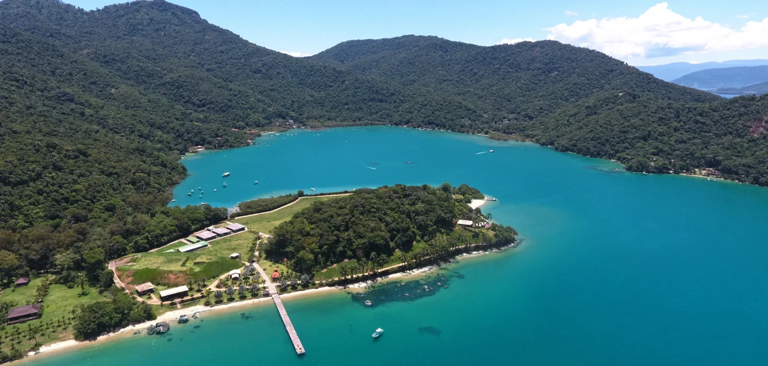 Trip Feiticeira em Ilha Grande - Lagoa Secreta, Saco do Céu e Praia da Feiticeira – Abraão Tour (3)