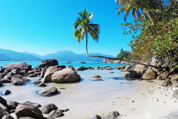 Aventureiro – Volta à Ilha – Ilha Grande Passeio de Lancha na Ilha Grande Angra dos Reis Abraão Tour