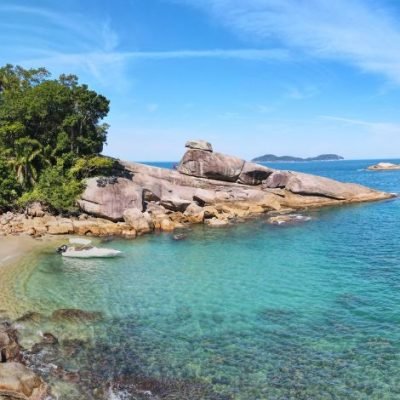 Caxadaço - Volta à Ilha – Ilha Grande Passeio de Lancha na Ilha Grande Angra dos Reis Abraão Tour