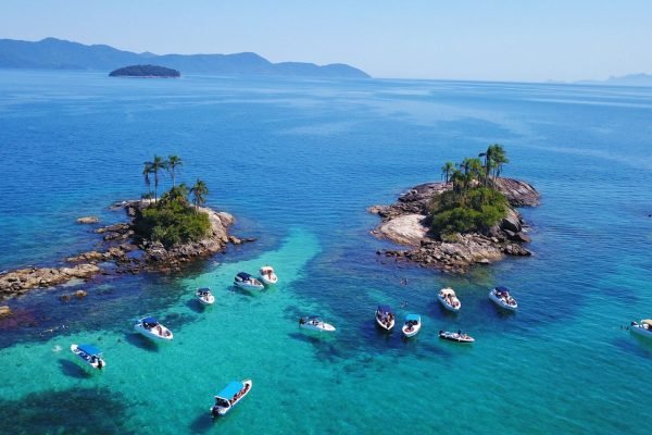 Ilhas Botinas – Ilhas Paradisíacas – Passeio de Lancha na Ilha Grande Angra dos Reis Abraão Tour (2)
