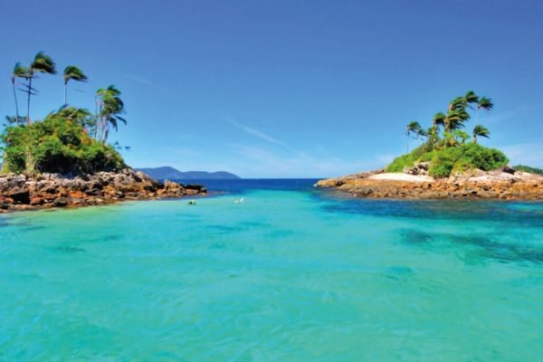 Ilhas Botinas Passeio de Lancha na Ilha Grande Angra dos Reis Abraão Tour (1)
