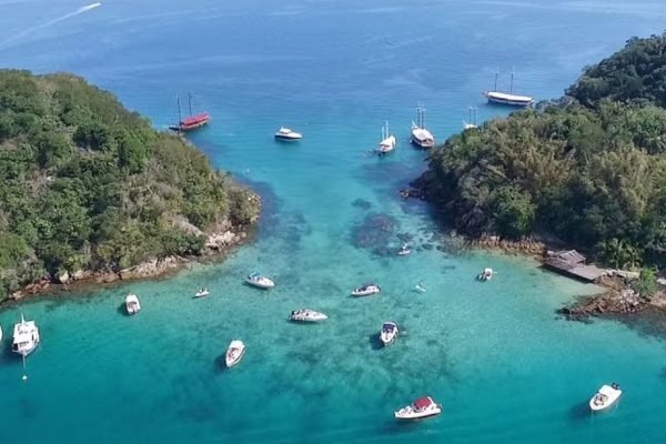 Lagoa Azul de Escuna – Passeio de Lancha na Ilha Grande Angra dos Reis Abraão Tour