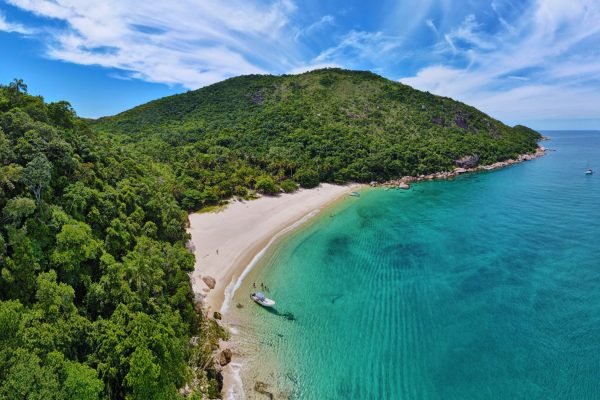 Meros – Volta à Ilha – Ilha Grande Passeio de Lancha na Ilha Grande Angra dos Reis Abraão Tour