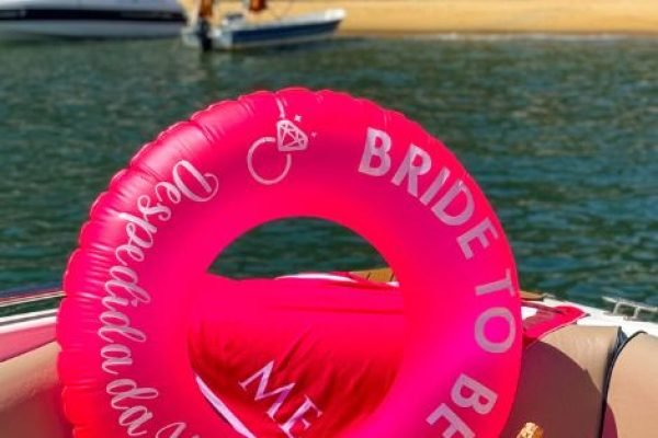 Passeio Despedida de Solteira, Ilha Grande – Angra dos Reis Abraão Tour (3)