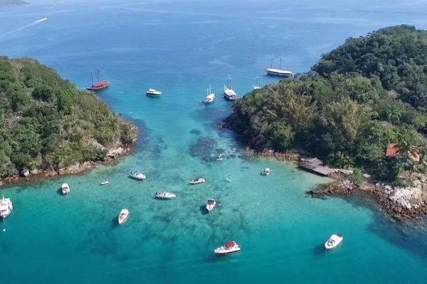 Passeio de Lancha na Ilha Grande Angra dos Reis Abraão Tour (1)