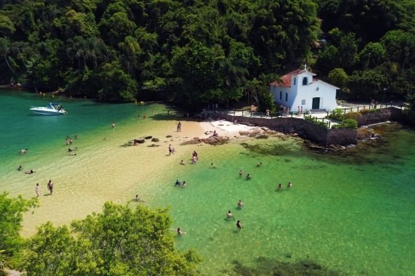 Praia da Piedade Passeio de Lancha na Ilha Grande Angra dos Reis Abraão Tour (2)